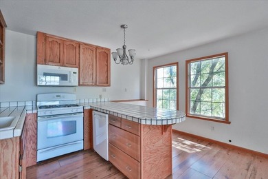 Welcome to your private retreat in the gated community of Auburn - photo 27
