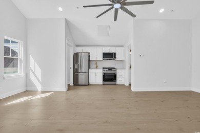 Luxurious Charleston-style home in the sought-after Sweetgrass - photo 38