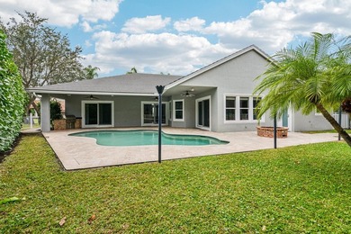 Set within the prestigious private gated community of Lakefield - photo 46