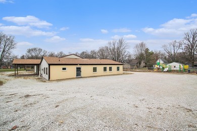 Over 5000 sf in this high traffic area on State Road 114 in