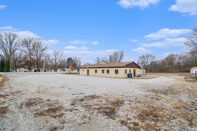 Over 5000 sf in this high traffic area on State Road 114 in