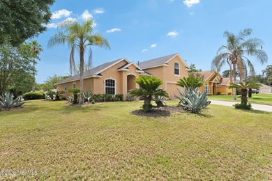 4 BR 3BA home on one of the largest lots in the community. Great - photo 3