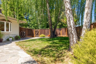 Price reduced. Sellers have closed on their forever home out of - photo 4
