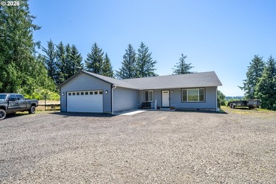 Enjoy RIVERFRONT living in this beautiful 2023 built home - photo 1