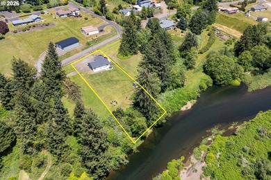 Enjoy RIVERFRONT living in this beautiful 2023 built home - photo 2