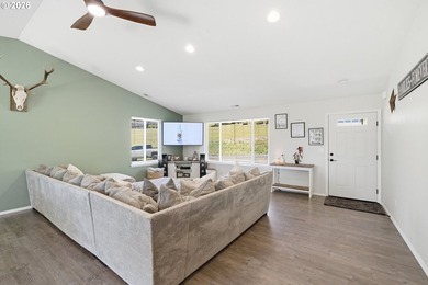 Enjoy RIVERFRONT living in this beautiful 2023 built home - photo 6