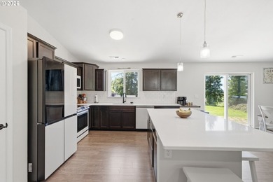 Enjoy RIVERFRONT living in this beautiful 2023 built home - photo 9