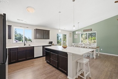 Enjoy RIVERFRONT living in this beautiful 2023 built home - photo 10