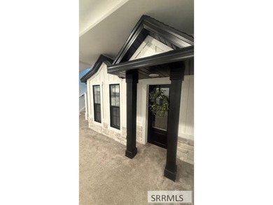 This home features 10-foot ceilings and a large three-car garage - photo 20