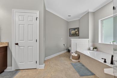 Perfectly positioned on a quiet cul-de-sac in the highly - photo 25