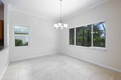 Beautifully remodeled 3BR/2BA heated saltwater pool home in - photo 10
