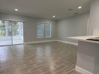 Welcome to this well-proportioned manufactured home in Atlantis - photo 3