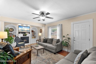 ** Seller to provide 1 Year Home Warranty from Home Warranty of - photo 4
