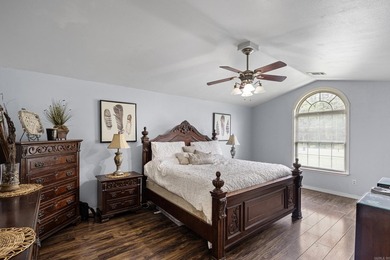 BACK ON THE MARKET - NO FAULT OF THE SELLERS! Don't miss this - photo 17