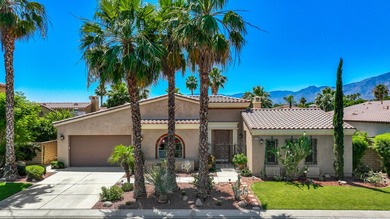 Enjoy refined desert living in this beautifully designed - photo 9