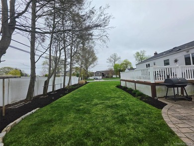 This beautifully maintained Kings Park home combines modern - photo 19