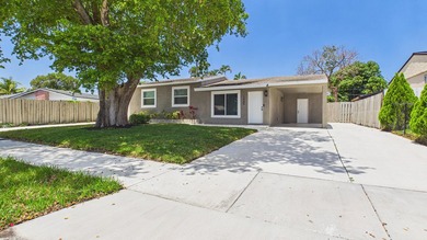 Welcome home to this beautifully remodeled 3BR/2BA residence - photo 3