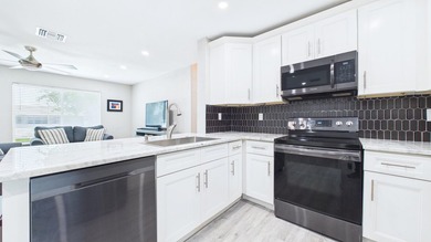 Welcome home to this beautifully remodeled 3BR/2BA residence - photo 7