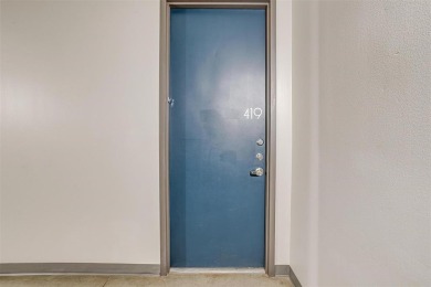 Charming Historic Studio Condo in the Heart of Dallas!  Perfect