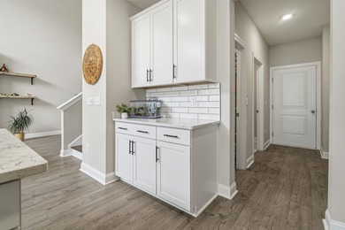 Welcome to Harborview, where coastal charm meets modern comfort - photo 13
