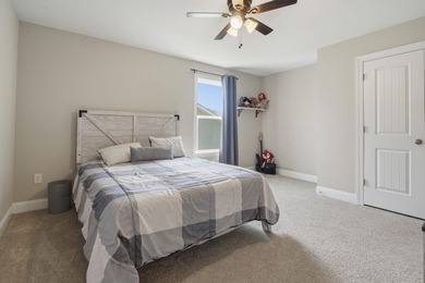 Welcome to Harborview, where coastal charm meets modern comfort - photo 29