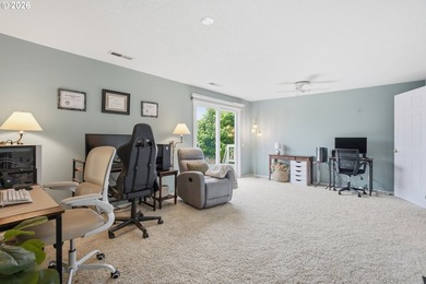 Columbia River view home with flexible living options and - photo 29