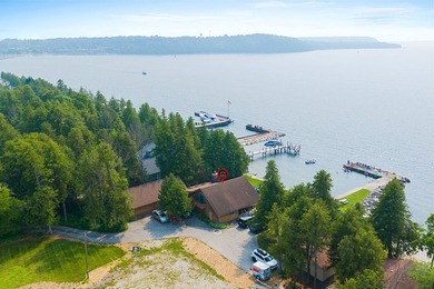 A true needle in a haystack! This rare 125-foot waterfront - photo 10