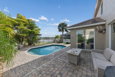 Welcome to this beautifully updated lakefront estate residence - photo 2