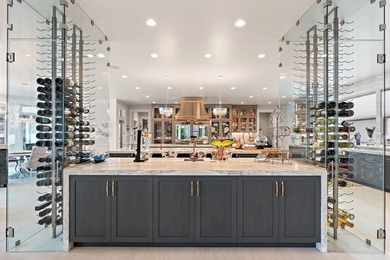 Elegant & incredibly well thought out custom estate with - photo 16