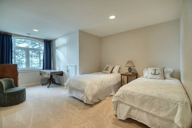 Spectacular 6,572 sqft oceanfront custom-built home situated on - photo 21