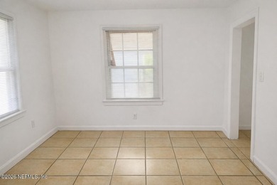 Great opportunity for investors or first-time buyers. This - photo 3