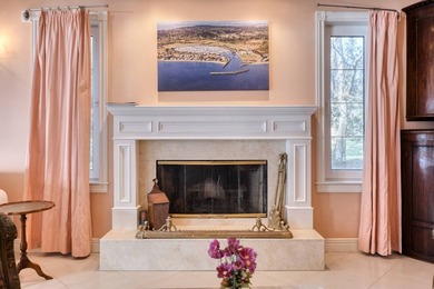 Spectacular 6,572 sqft oceanfront custom-built home situated on - photo 24
