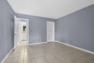 SELLER IS OFFERING A CREDIT TOWARD THE BUYER'S CLOSING COSTS! - photo 25