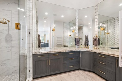 Elegant & incredibly well thought out custom estate with - photo 27