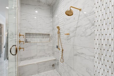Elegant & incredibly well thought out custom estate with - photo 28