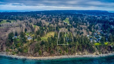 Spectacular 6,572 sqft oceanfront custom-built home situated on - photo 34