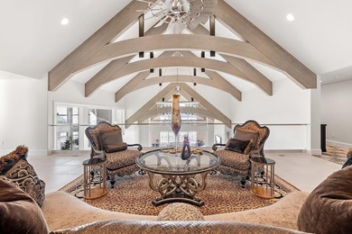 Elegant & incredibly well thought out custom estate with - photo 39