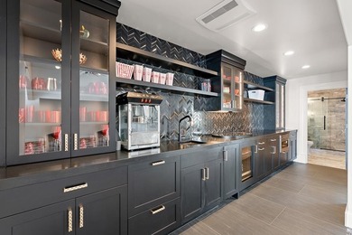 Elegant & incredibly well thought out custom estate with - photo 44
