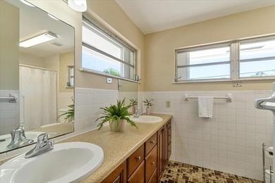 Experience Florida Keys waterfront living in the heart of Big - photo 12