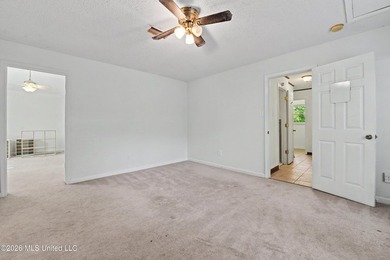 Welcome to this beautiful, spacious, 3-bedroom, 2 bath home in - photo 13