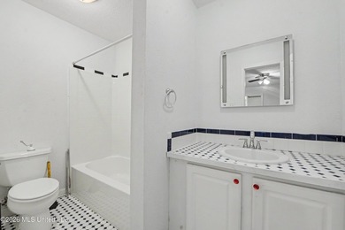 Welcome to this beautiful, spacious, 3-bedroom, 2 bath home in - photo 14