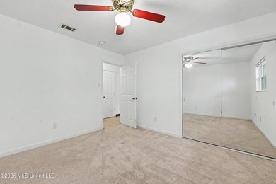 Welcome to this beautiful, spacious, 3-bedroom, 2 bath home in - photo 20