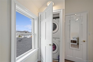 Spacious and beautifully maintained 3-bedroom, 2.5-bath home - photo 30