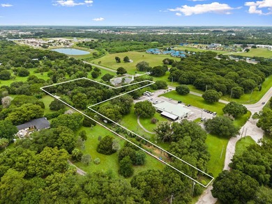 A truly one-of-a-kind property where privacy, sustainability - photo 3