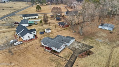 Welcome to peaceful country living on 1.69 acres outside city - photo 46