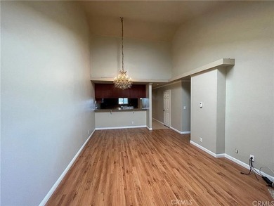 Welcome to coastal living combined with everyday convenience! - photo 4