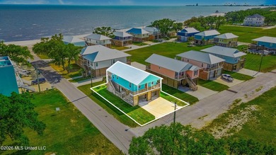 Welcome to this charming 1,400 sq ft, 3-bedroom, 2.5 bath raised - photo 4