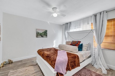 This wonderful 3bd/2bath single family home boast a spacious - photo 6