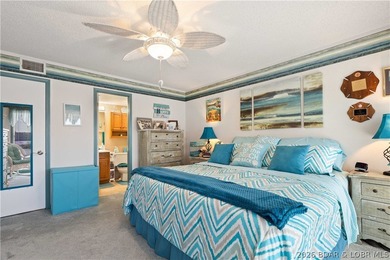 Motivated sellers! Experience the ultimate lakefront lifestyle - photo 18
