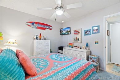 Motivated sellers! Experience the ultimate lakefront lifestyle - photo 22